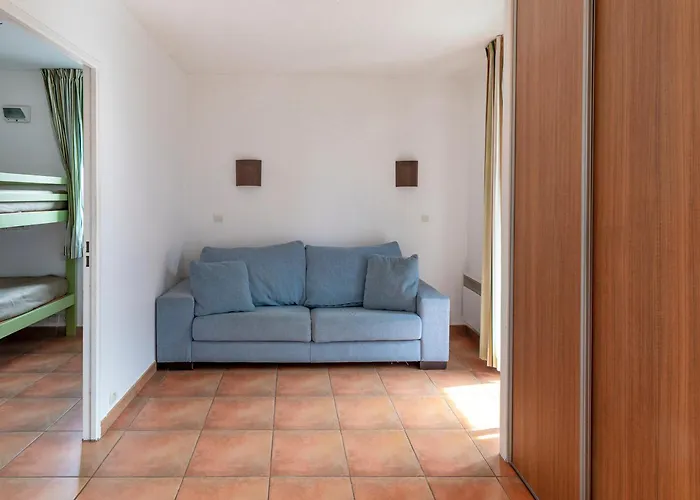 Appartement Superbe Avec Piscine, Tennis Et Acces A - Fr-1-239-1108